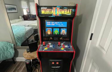 Modern 3BR Home near Raleigh and RTP, EV Charger and Arcade - Foto 18