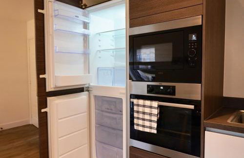 Luxury 2 Bed Apartment with Parking near London - Foto 21