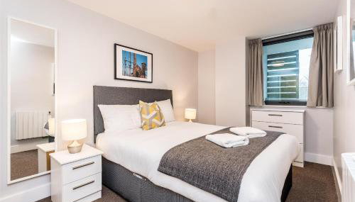Liverpool City Centre with Free Parking - Sleeps 6! - Foto 4, towels