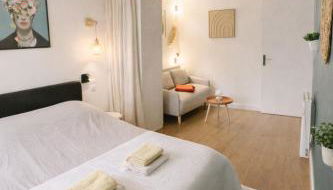 T2 cocon en hyper centre, très calme, stationnement devant l'immeuble - Foto 2