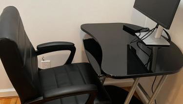 Premium Private Suite with Parking and Workspace - Foto 4