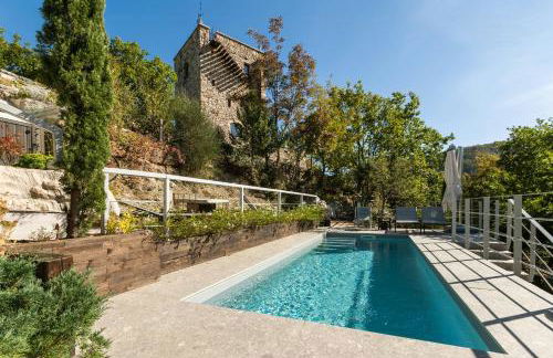 Medieval Tower In Sibillini Mountains Park - Foto 1