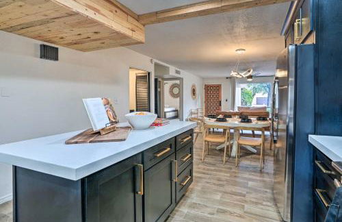 Patio and Workspace Litchfield Park Vacation Rental - Foto 9