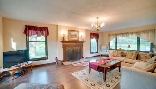 Dayton Home with Pool and Deck on 37 Private Acres! - Foto 3