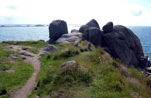 Maison charmante à Trédrez-Locquémeau avec jardin et terrasse - Foto 25