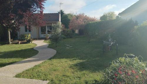 Maison avec grand jardin arboré - Photo 2