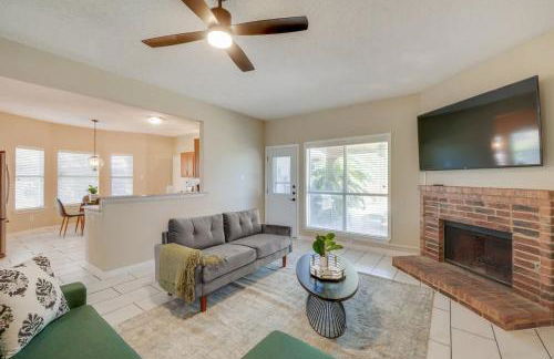Melody Home near Grapevine DFW Airport w backyard - Foto 1