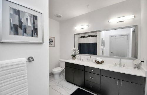 Haus of Blues-HighRise-NRG Stadium-Med Center- Private Parking - Foto 23