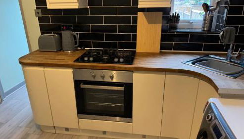 One Bedroom Apartment in Walsall Sleeps 4 FREE WIFI By Villazu - Foto 5