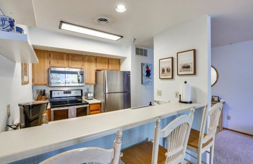 Walkable Frisco Condo Mtn Views and Shared Hot Tub! - Foto 5