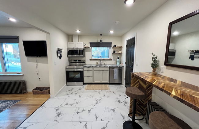 Dollhouse Downtown - Photo 29