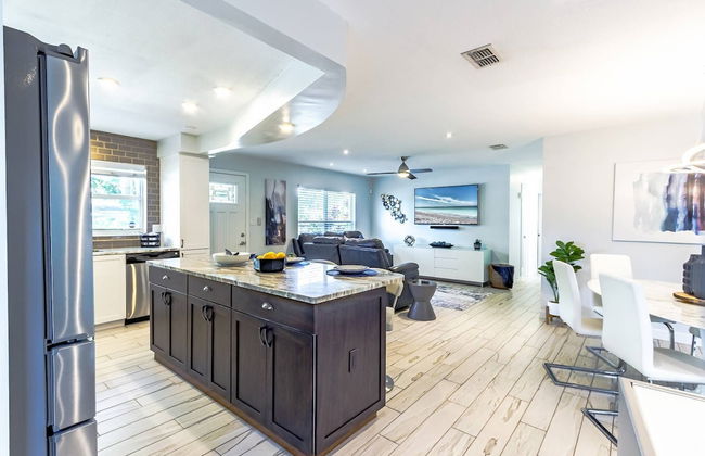 Fruit & Wine Saltwater Pool Home - Foto 15