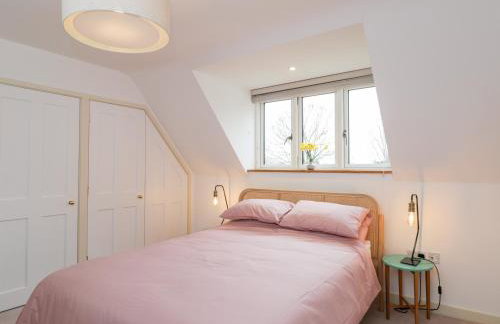 High Cogges Farm Holiday Cottages - Photo 33