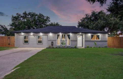 Friendswood Getaway - 5 Bedrooms + Pool + Patio - Foto 42