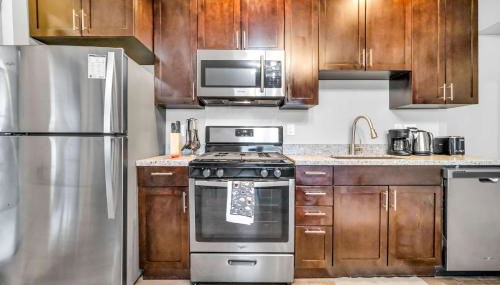 Cle Suites 2BR 1BA 5 min Walk to Cle Clinic #8 - Foto 4