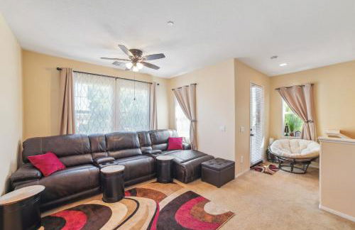 Modern Moreno Valley Oasis with Private Patio - Foto 5