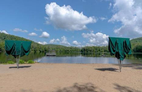 Secluded and Cozy Townhome at Tripp Lake - Foto 17