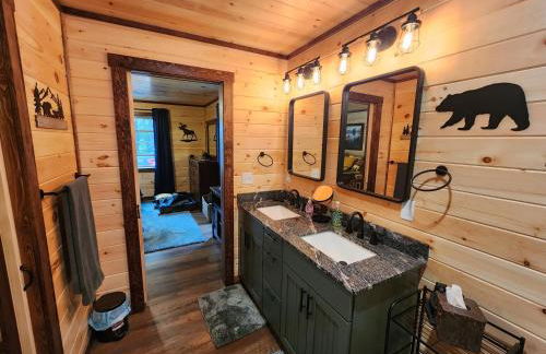 Family Friendly Lakefront Cottage, Ambajejus Lake - Foto 18