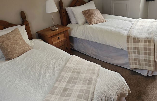 Ben Lomond Cottage - Loch Lomond and Arrochar Alps - Photo 12