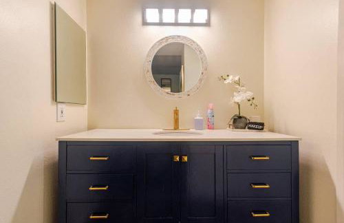 Resort Living with Pool & Tennis Minutes to Del Mar Beaches - Photo 24
