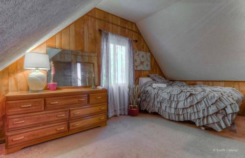 Beautiful Chalet with Hot Tub & Sauna in Poconos - Foto 24