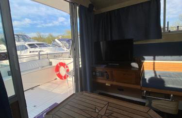 The River Thames - Surrey Boat - Foto 10