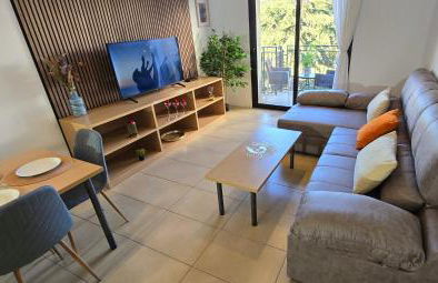 NEXTHOME City Center & Pool - Foto 3