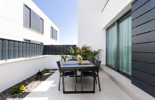 Home2Book Stylish Apartment Pool & Terrace Abades - Photo 37