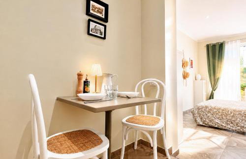 Le Petit Nice - 4 Studios, 2 with Private Terrace - Nice Centre - Photo 6