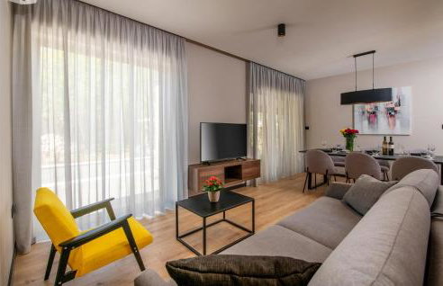 Amazing Home In Labin With Sauna - Photo 4