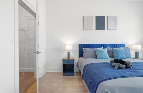 Skyline Retreat - Free Parking, Pool, Balcony - Foto 29