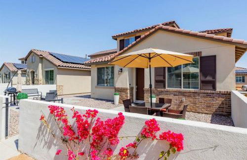 Near Coachella and Stagecoach Palm Springs , PGA resort Villa ,Golf, community pool, gym - Photo 39