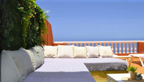 OCEANFRONT CHILLSTAY - 4 Beds and a Pool - Foto 3