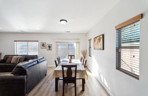 Charming Pet-Friendly Getaway in Sunny Beaumont home - Foto 9