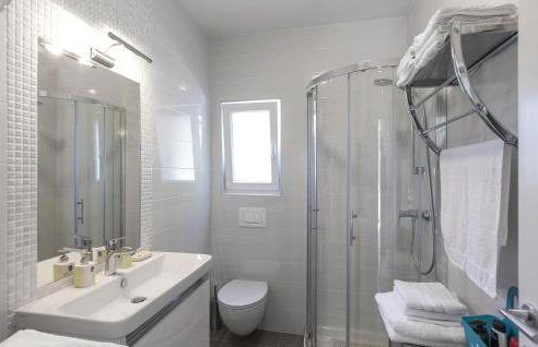 Stunning Home In Lupoglav With Wifi - Foto 13