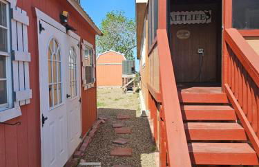 Huge 3k SQ FT Waterfront Home - Photo 15