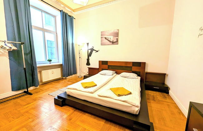 Mosaic Center Apartments - Photo 54