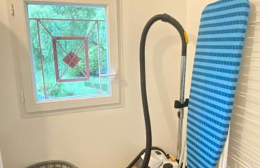 Appartement Atypique- Esprit Atelier Loft - parking privé - Wifi - vidéo - Foto 27