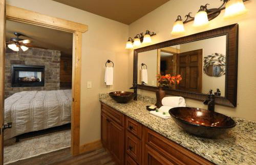 Splash Time Cinema - Six Bedroom Chalet - Photo 146