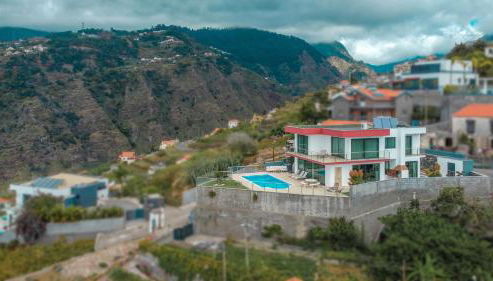 Celeste Villa - Photo 2