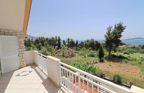 Apartments Villa Michele-Three Bedroom Apartment with Partial Sea View Grejp - Photo 29