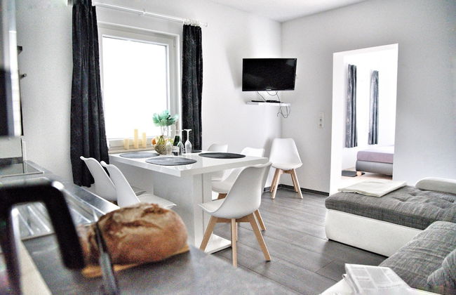 Ground-floor Apartment With Terrace and Large Garden With Lounge Area and Grill - Foto 32