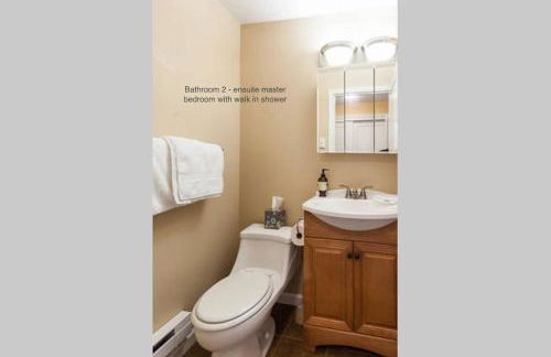 Puget Sound View, Best Area, 2 Baths, 2 Bedrooms, WD, Jacuzzi Bath, New Carpet, Balcony, View, 925sf - Foto 8