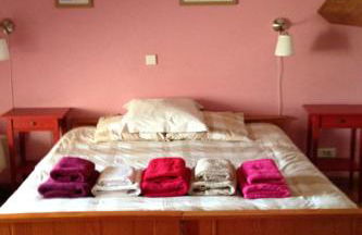 Les Pins - Maison avec parking ferme et jardin commun au calme - Foto 5