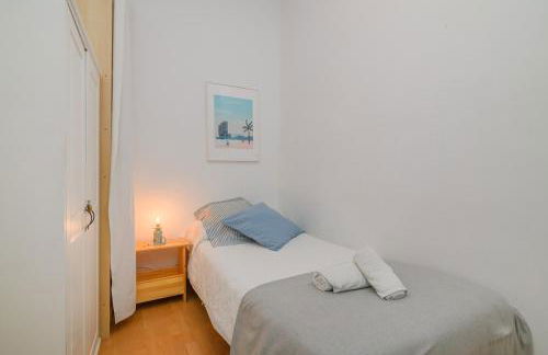 Playa a pie y a 15 minutos de Ramblas y Plaza Catalunya en metro - Foto 36