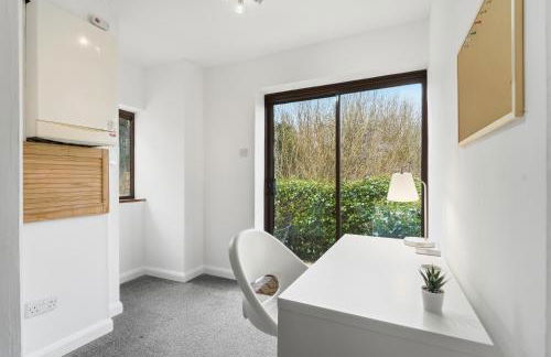 Ideal for Contractors Off-Street Parking Fast Wi-Fi - Foto 24