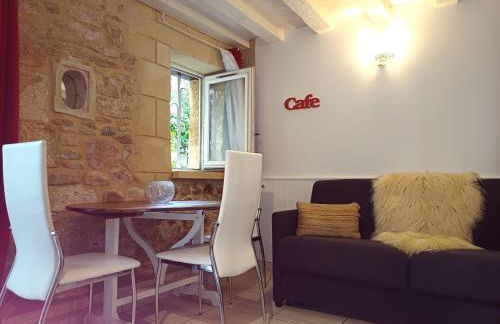 TERRE d'HISTOIRE - Baignade - Canoë - Piste cyclable à 100 m - Foto 5