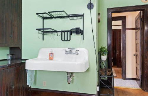 Downtown Gillett Bungalow, Fireplace, 3B, Historic - Foto 36