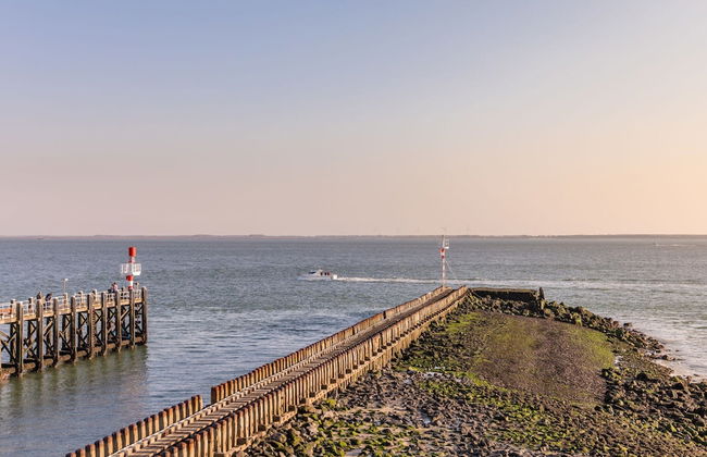 Lodge in Vlissingen Near North Sea Beach - Photo 41