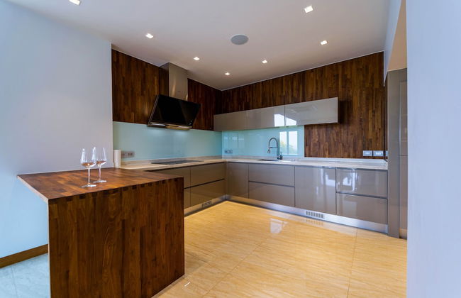 Luxury Mansion On Golf Course - BMG5 - Foto 26